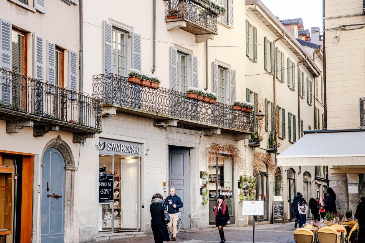 Ferienwohnung La Finestra Sul Duomo - The House Of Travelers Como Exterior foto