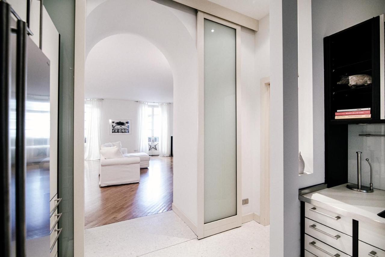 Ferienwohnung La Finestra Sul Duomo - The House Of Travelers Como Exterior foto