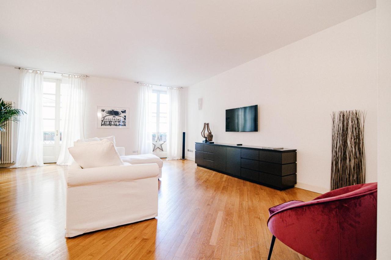 Ferienwohnung La Finestra Sul Duomo - The House Of Travelers Como Exterior foto