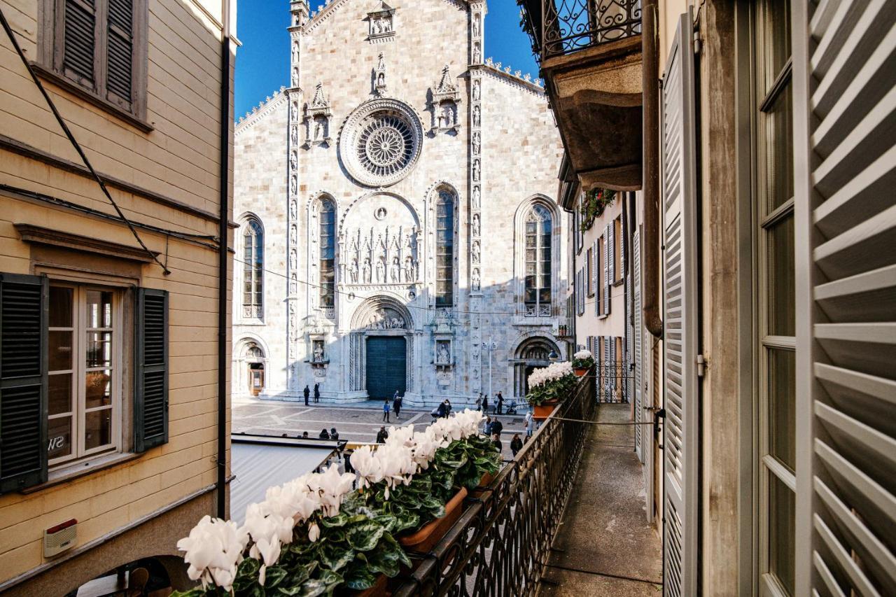 Ferienwohnung La Finestra Sul Duomo - The House Of Travelers Como Exterior foto